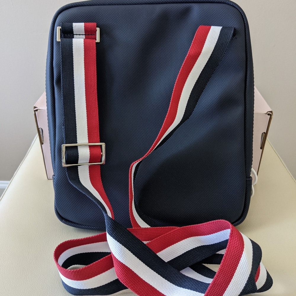 Lacoste bag - Picture 2 of 5